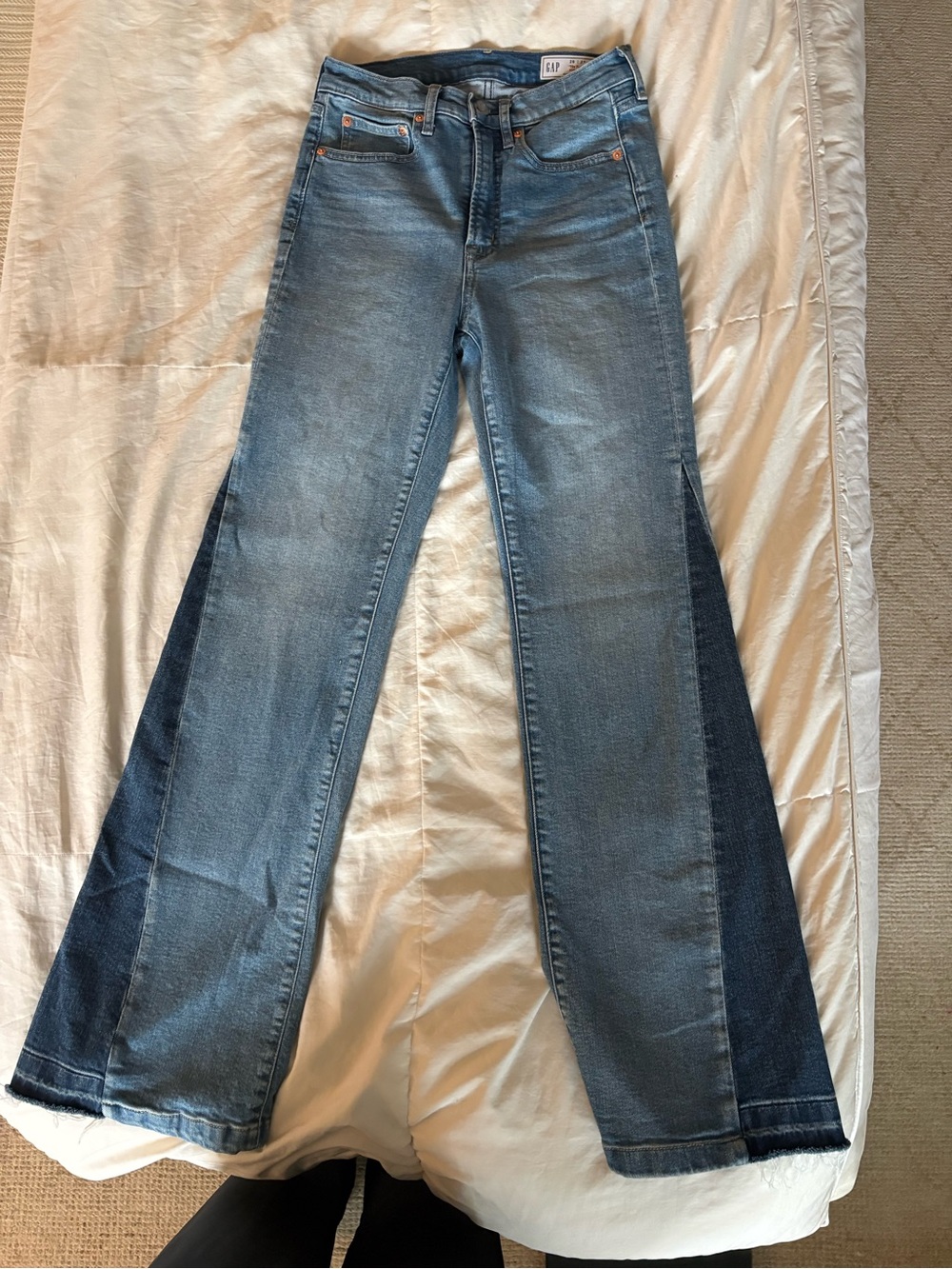 GAP 70s Flare High Rise size 26/2